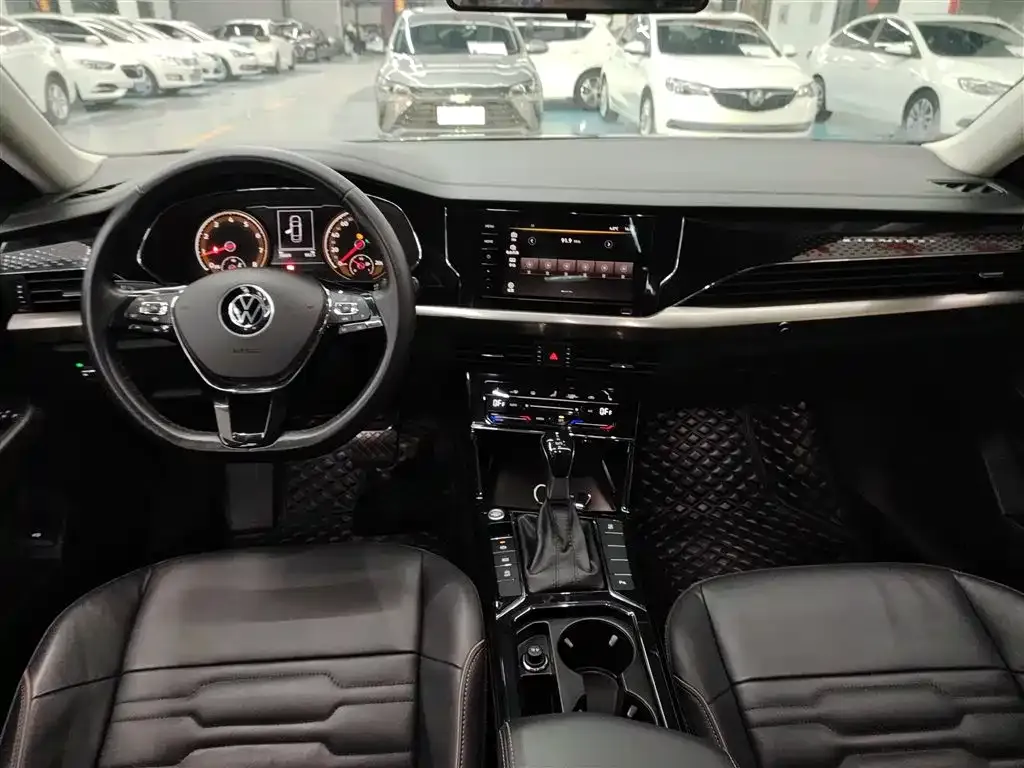 Volkswagen Passat — фото 2