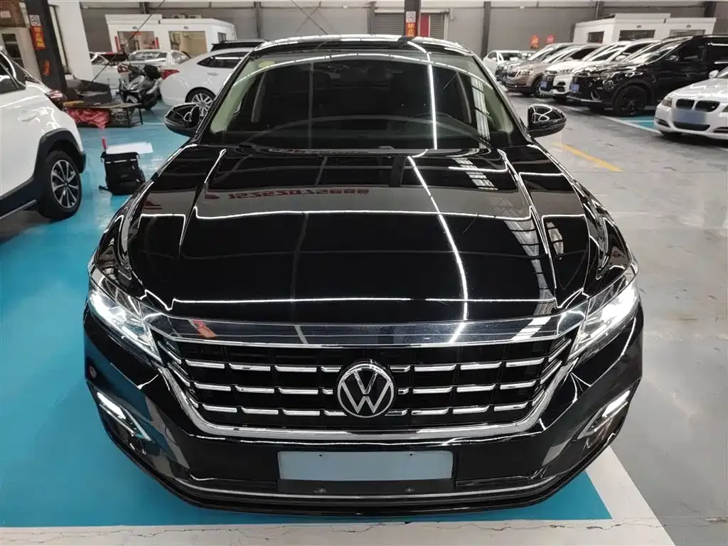 Volkswagen Passat — фото 5
