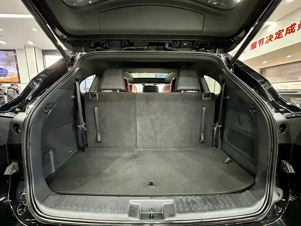 Toyota Crown Kluger 2021 из CN, фото 3