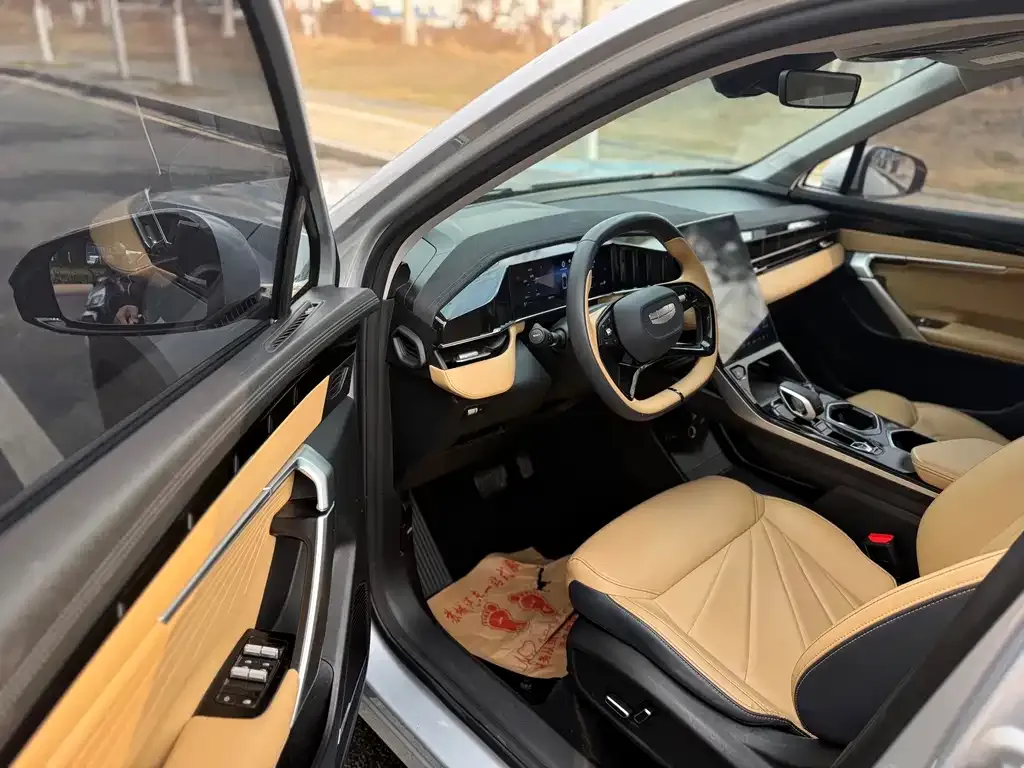 Geely Boyue L 2023 из CN, фото 3