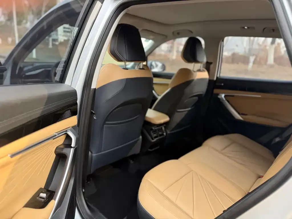 Geely Boyue L 2023 из CN, фото 5