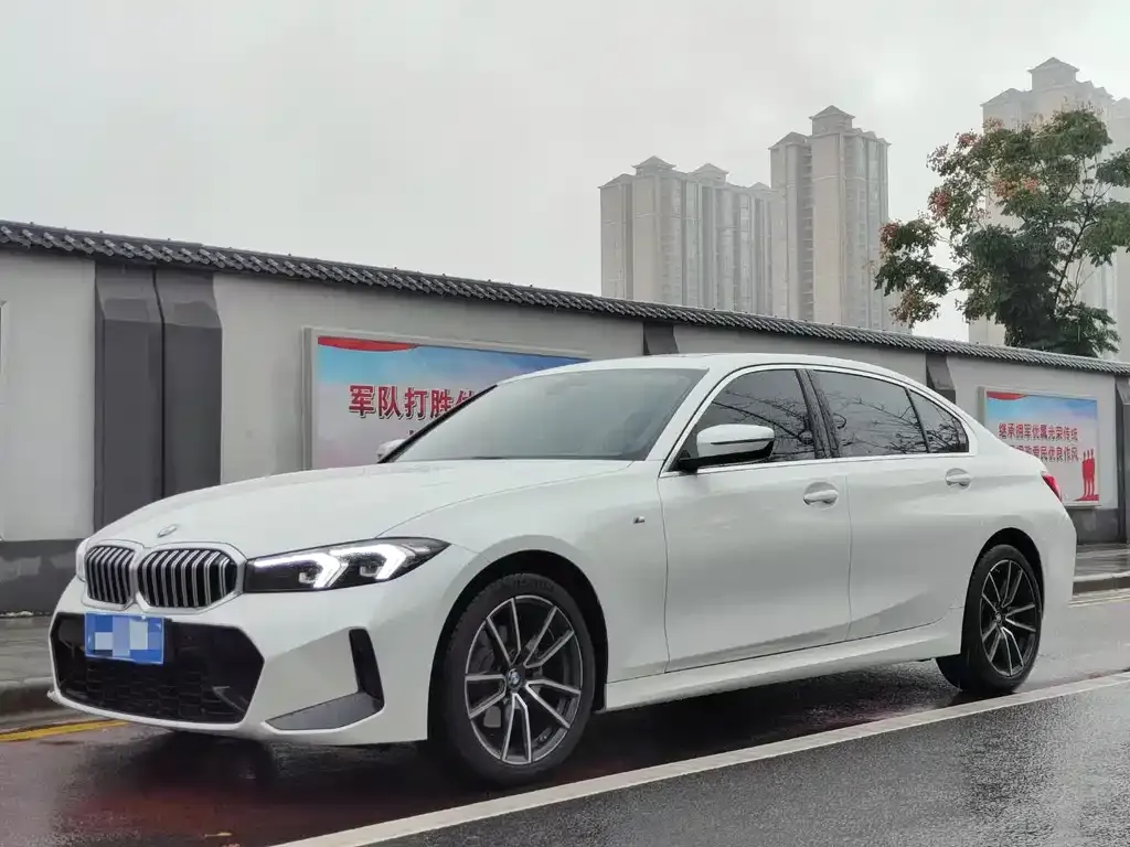 BMW 3 Series — фото 1