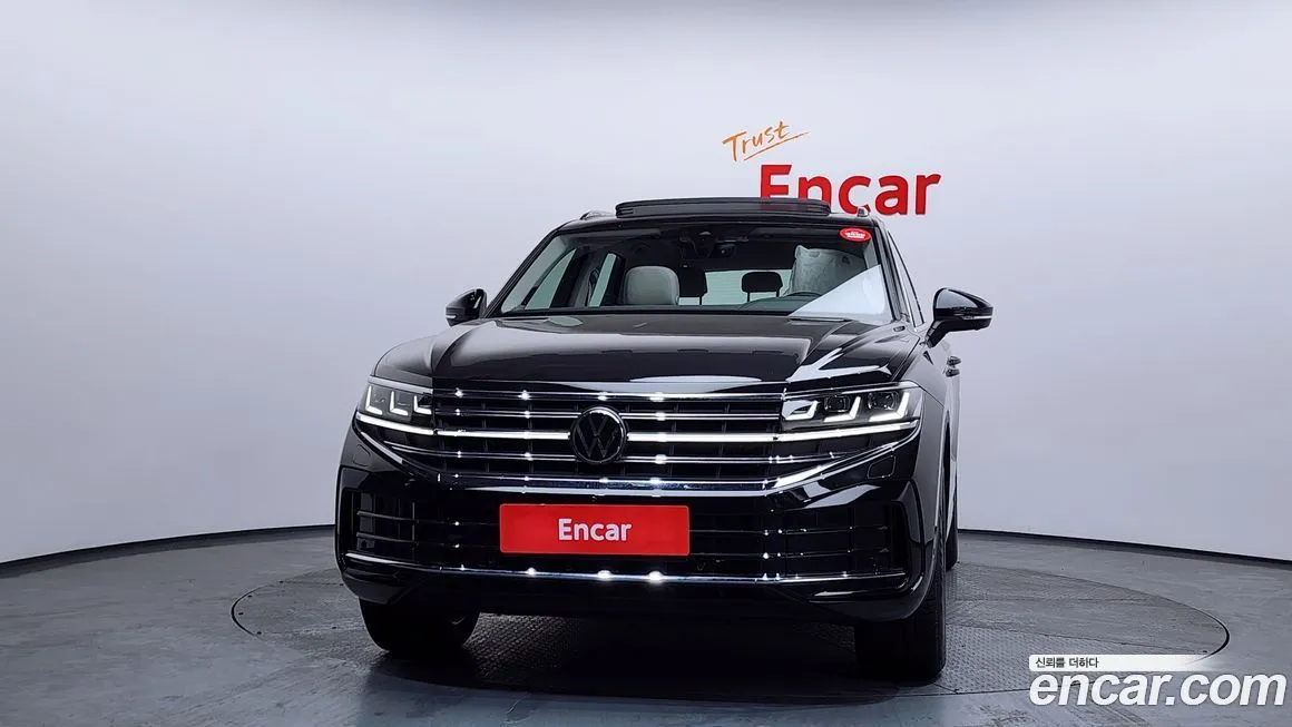 Volkswagen Touareg — фото 2