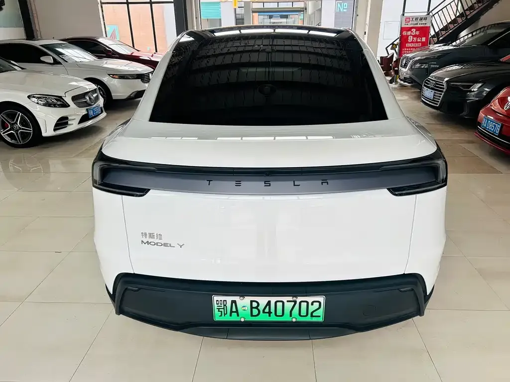 Tesla Model Y 2025 из CN, фото 10