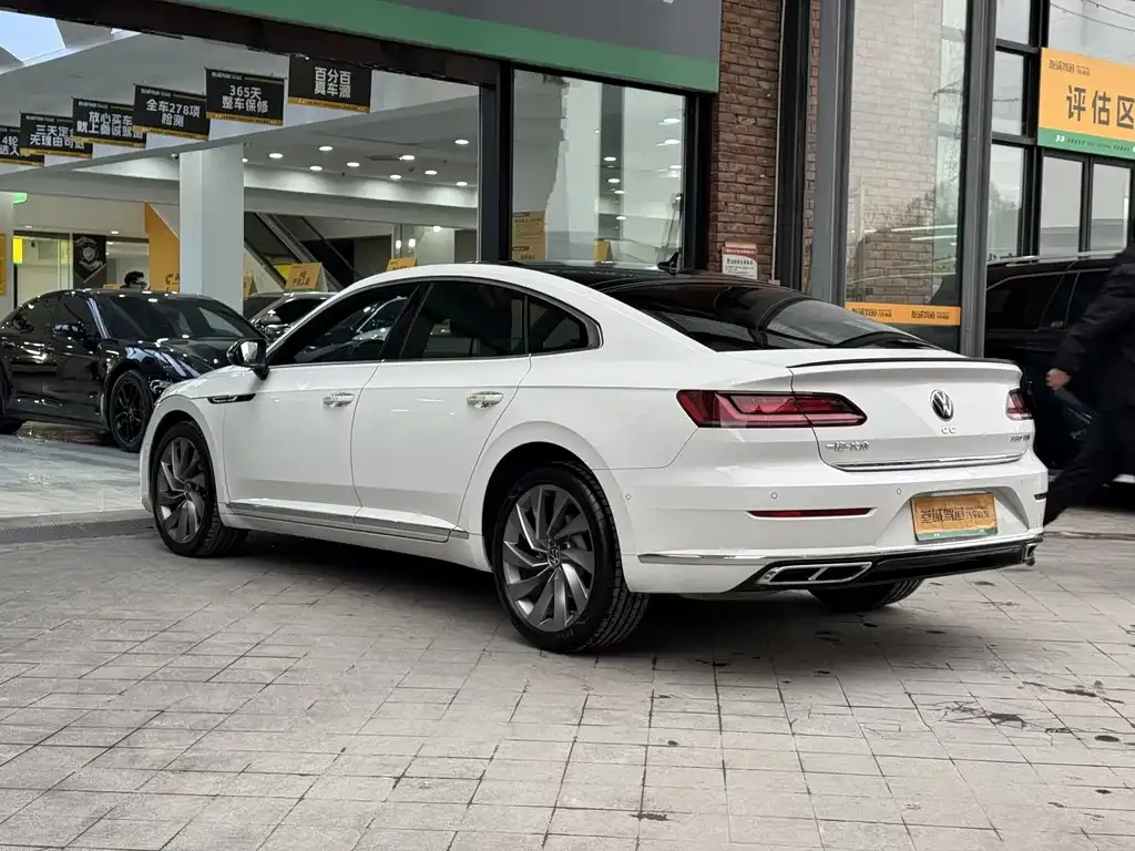 Volkswagen CC 2023 из CN, фото 6