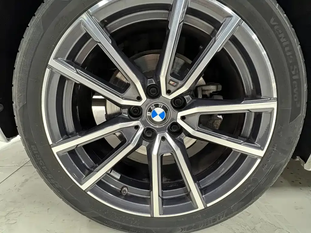 BMW 3 Series 2022 из CN, фото 10