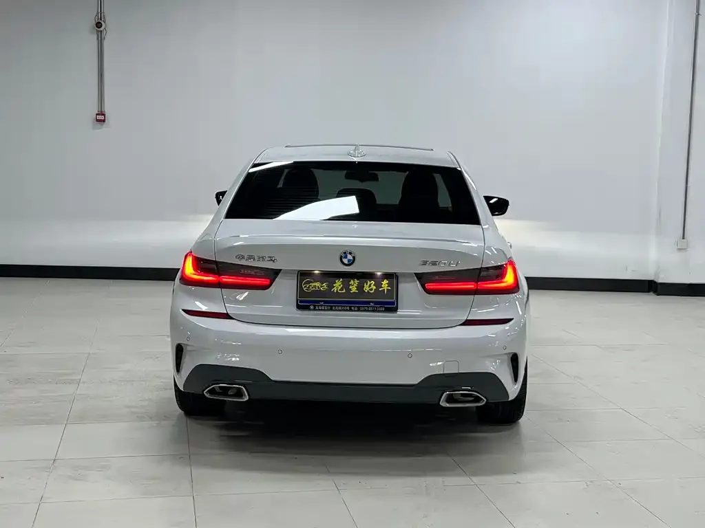 BMW 3 Series 2022 из CN, фото 2