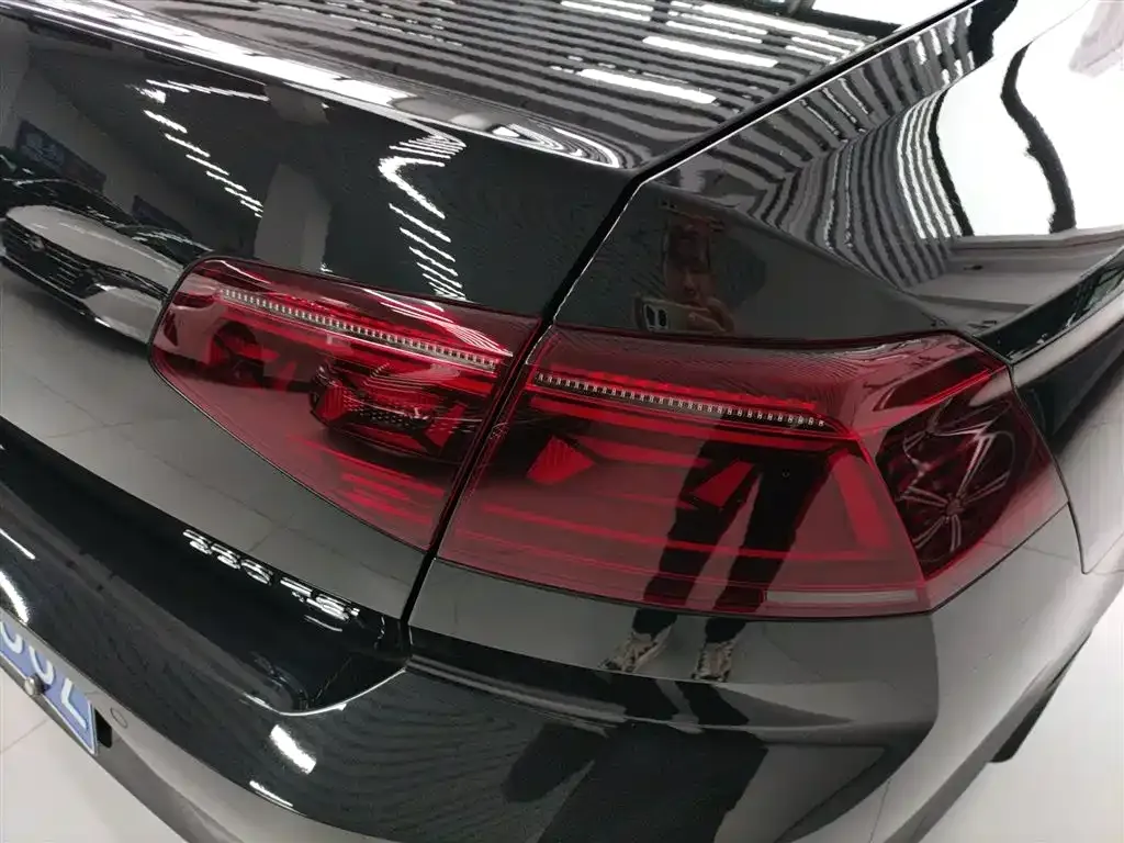 Volkswagen Magotan 2023 из CN, фото 10