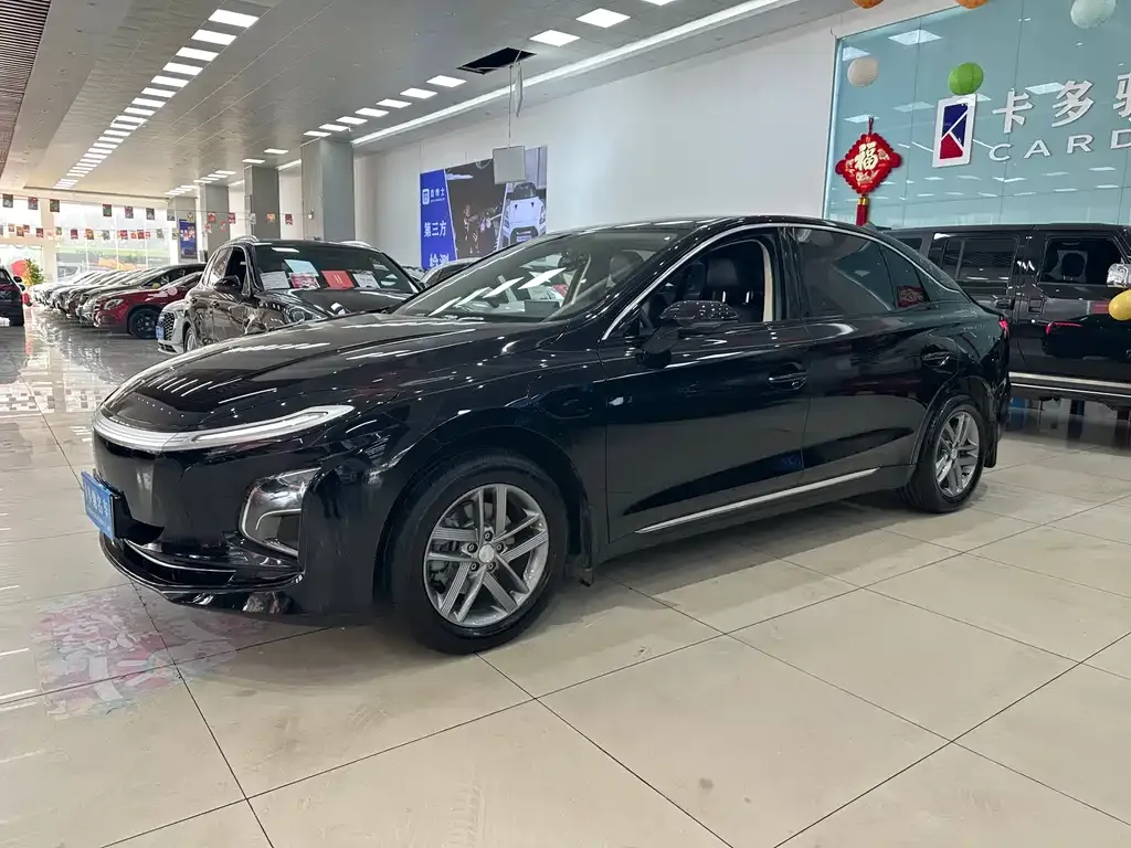 Hongqi E-QM5 2025 из CN, фото 9