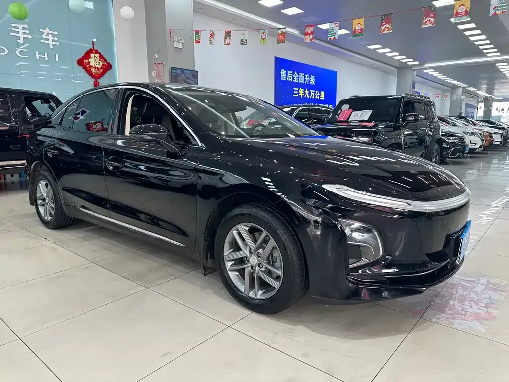 Hongqi E-QM5 2025 из CN, фото 8