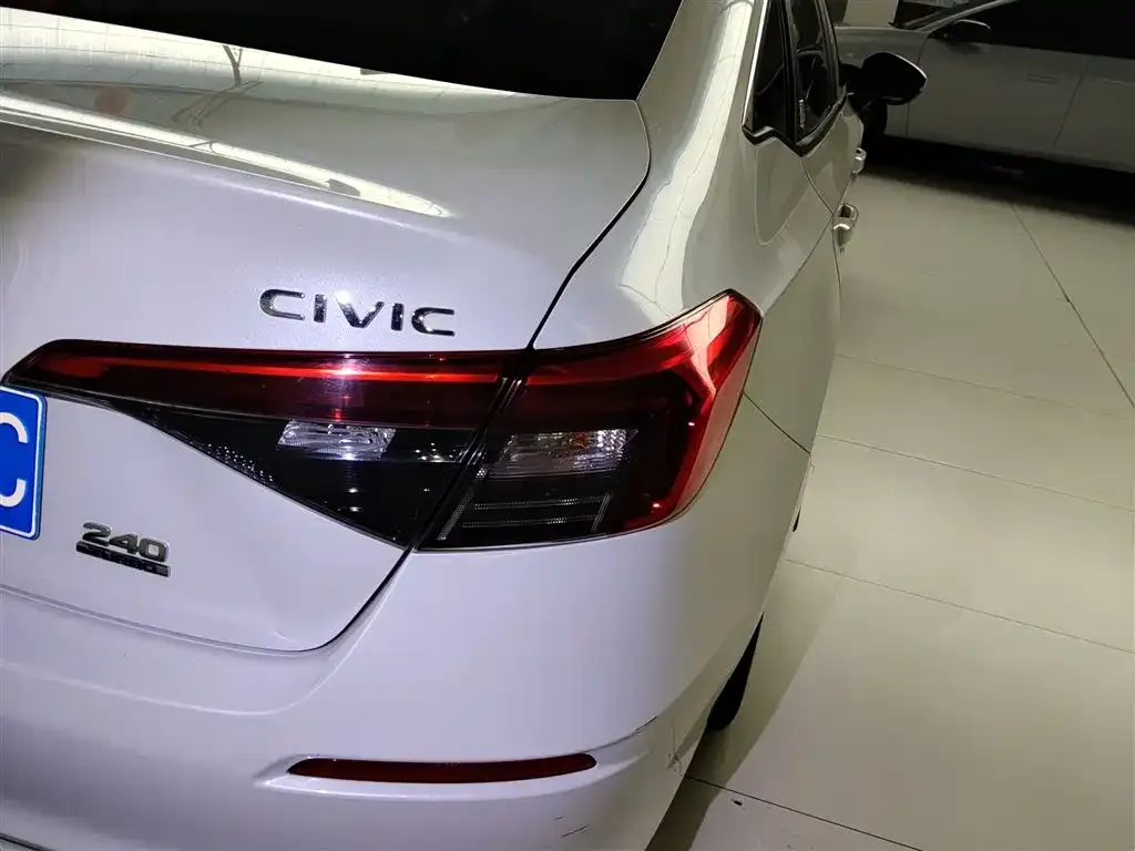 Honda Civic 2024 из CN, фото 2