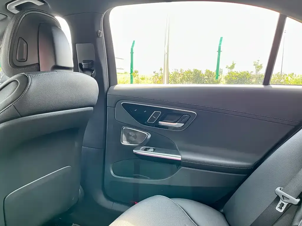 Mercedes-Benz C-Class 2024 из CN, фото 7