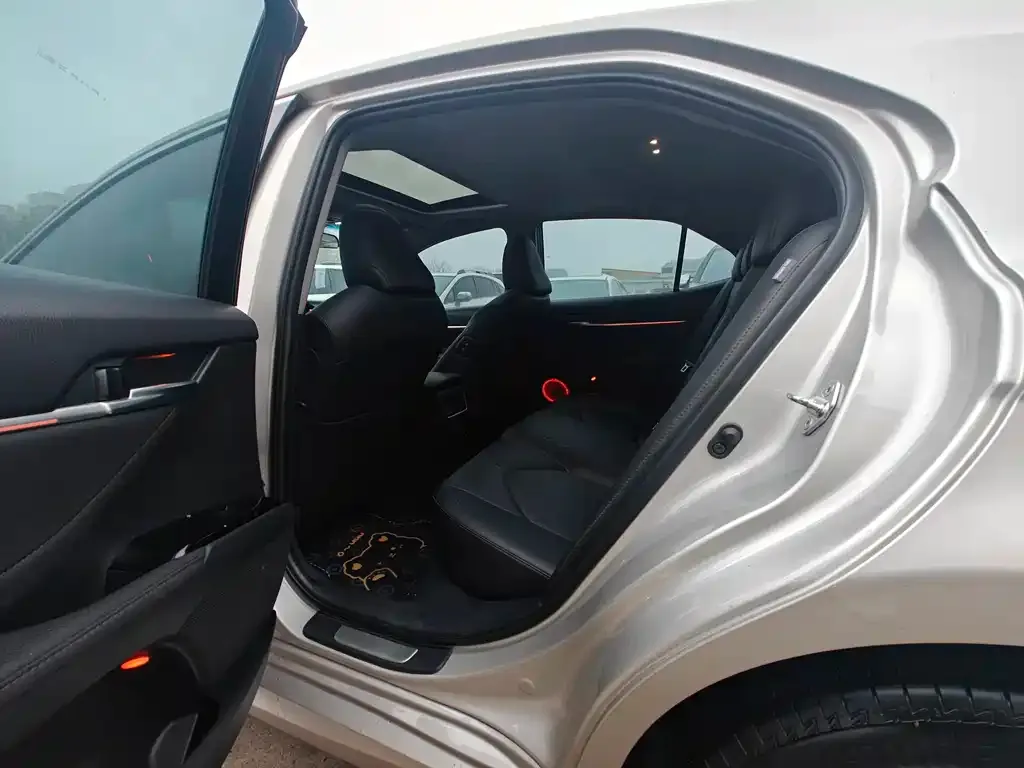 Toyota Camry 2021 из CN, фото 3