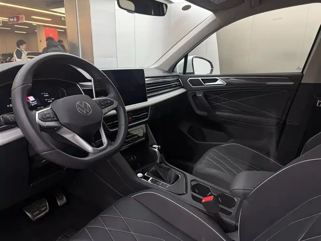 Volkswagen Tiguan L 2024 из CN, фото 4