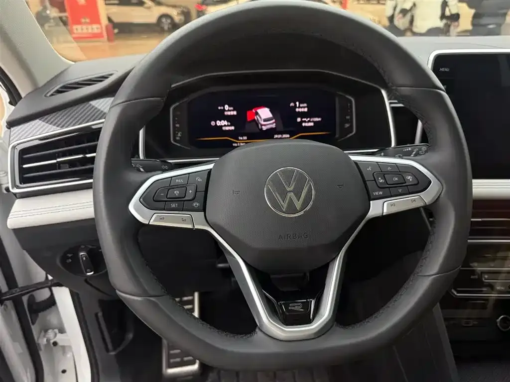Volkswagen Tiguan L 2024 из CN, фото 5