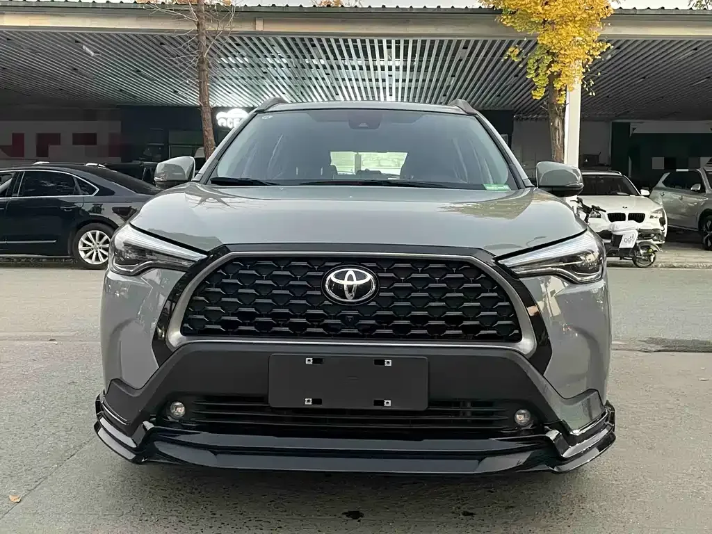 Toyota Corolla Cross 2022 из CN, фото 9