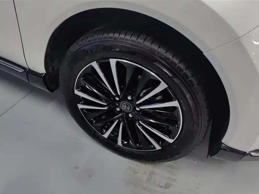Toyota Venza 2023 из CN, фото 6