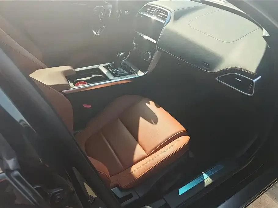 Jaguar XEL 2023 из CN, фото 2
