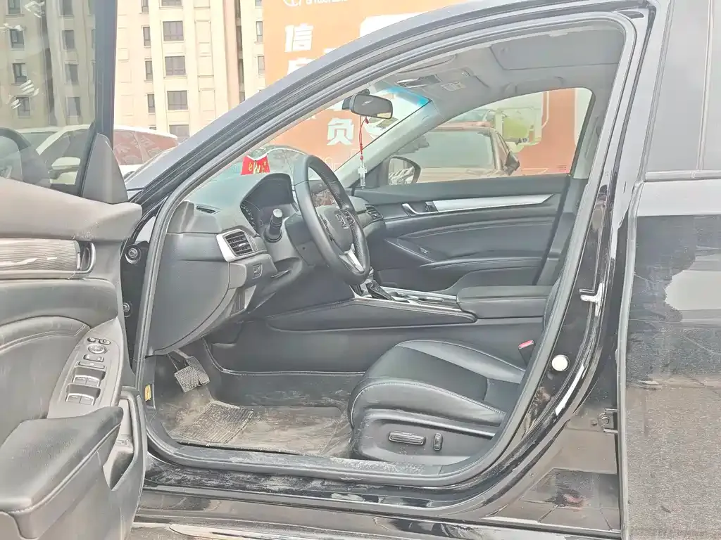 Honda Accord 2021 из CN, фото 2
