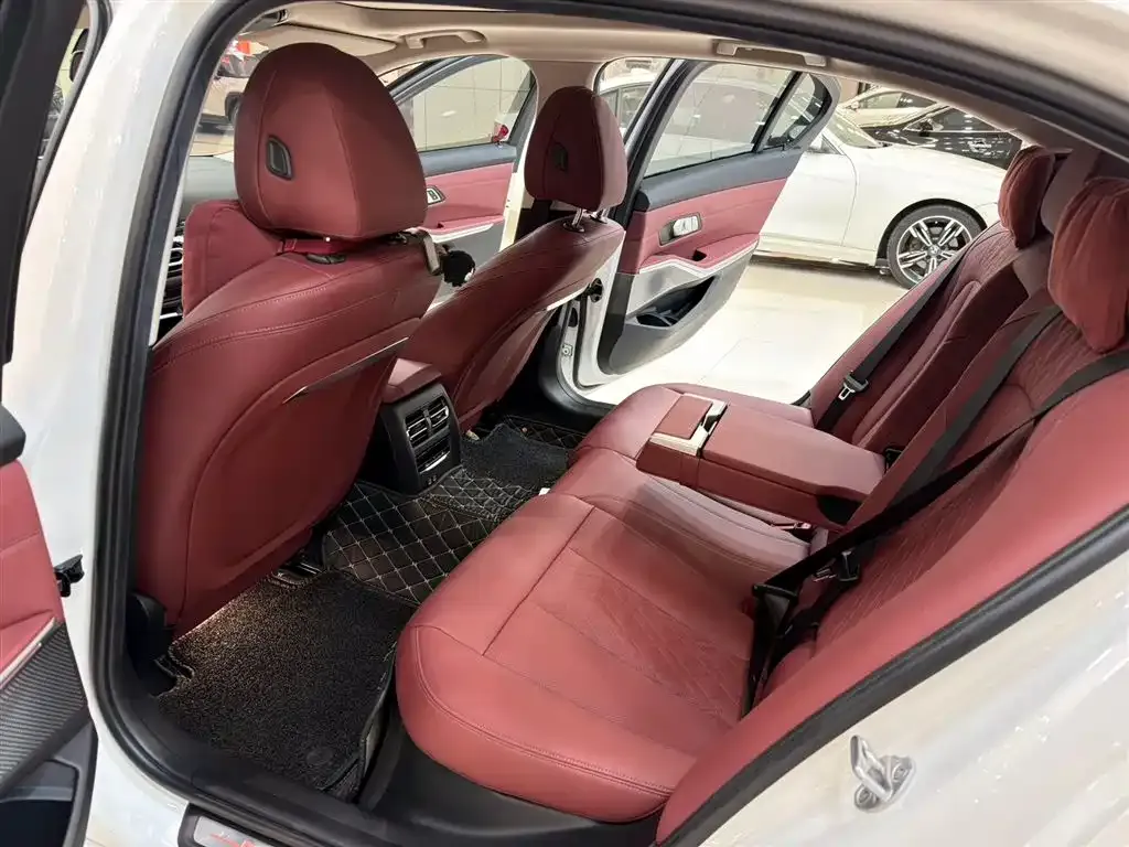 BMW i3 2023 из CN, фото 6