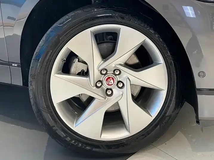 Jaguar I-PACE 2021 из CN, фото 3