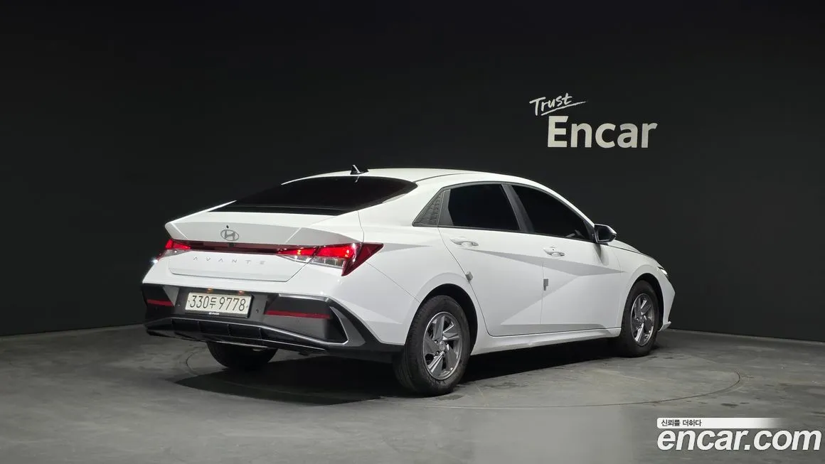 Hyundai AVANTE — фото 4