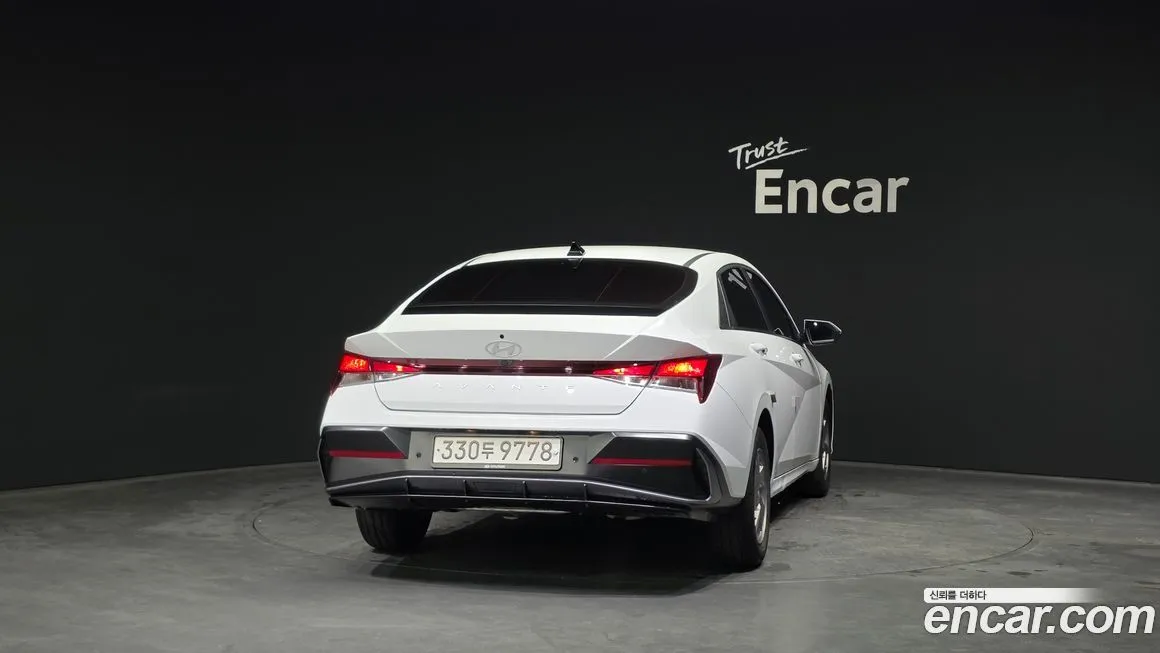 Hyundai AVANTE — фото 2