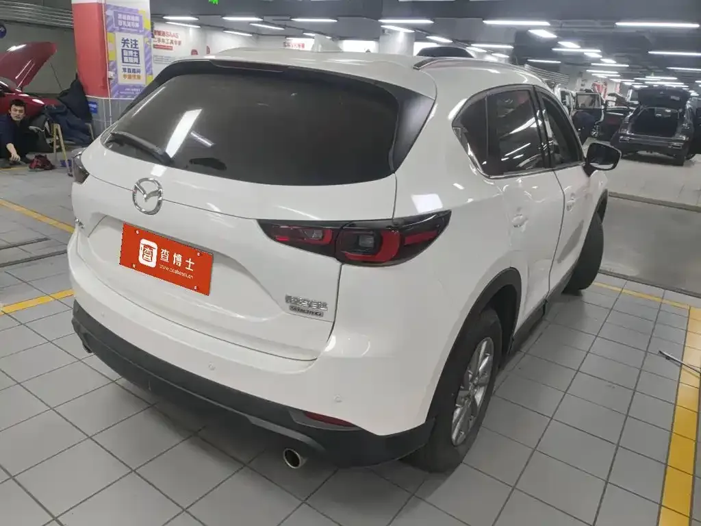 Mazda CX-5 2023 из CN, фото 2