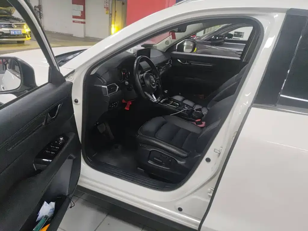 Mazda CX-5 2023 из CN, фото 3