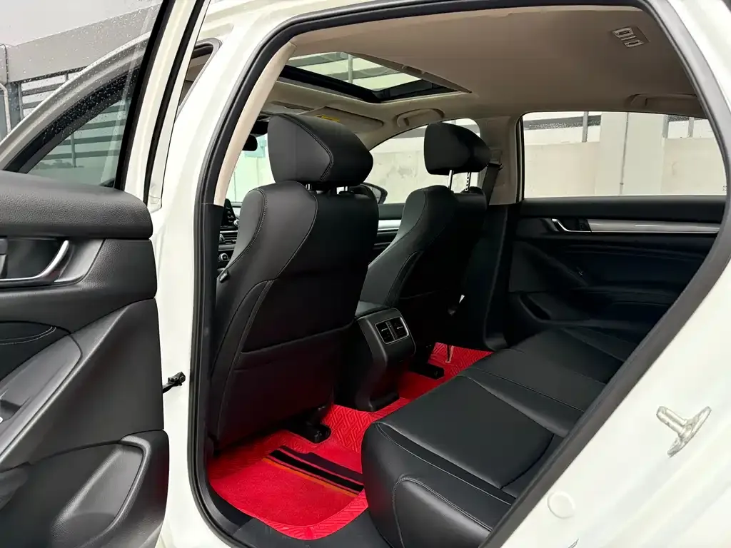 Honda Accord 2021 из CN, фото 9