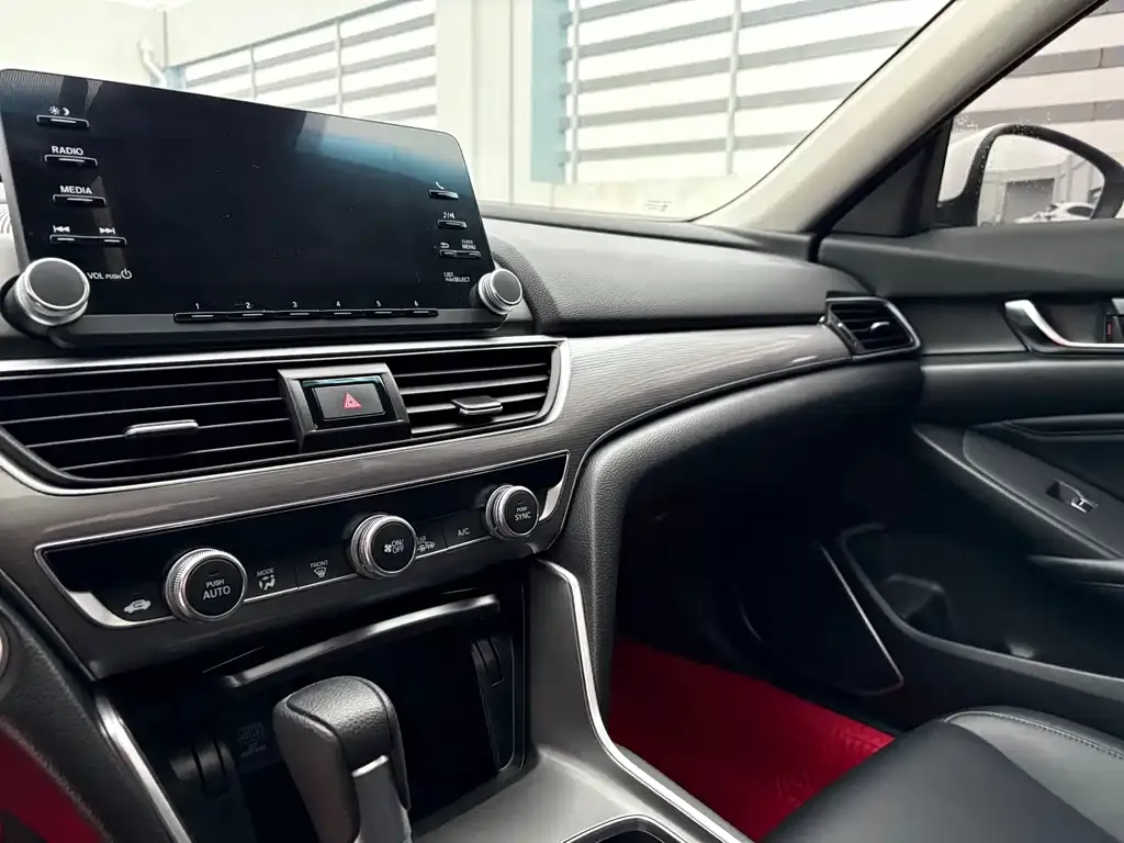 Honda Accord 2021 из CN, фото 4
