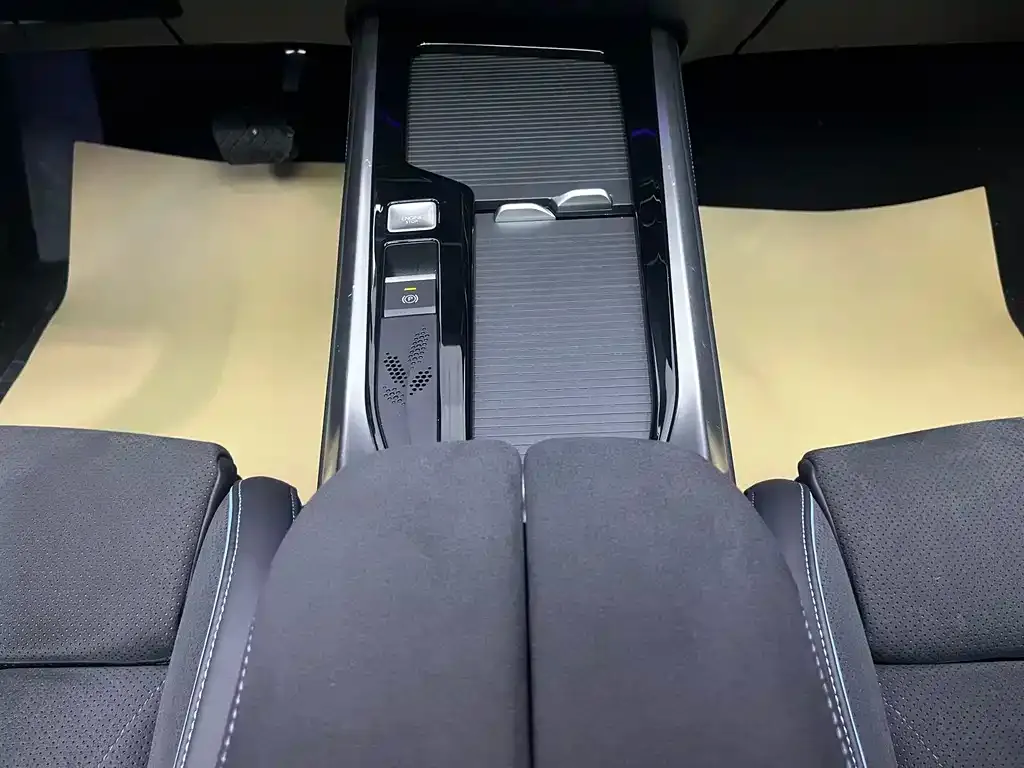 Volkswagen Passat — фото 10