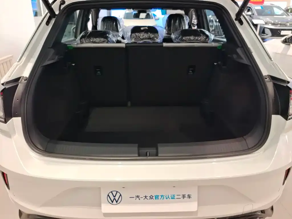 Volkswagen T-Roc 2025 из CN, фото 9