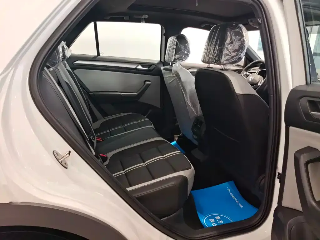 Volkswagen T-Roc 2025 из CN, фото 5