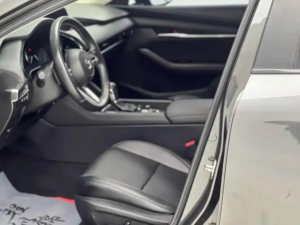 Mazda 3 Axela 2021 из CN, фото 5