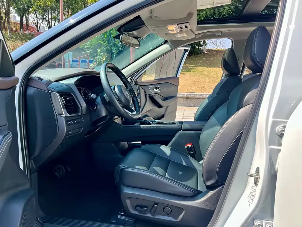 Nissan X-Trail 2024 из CN, фото 3