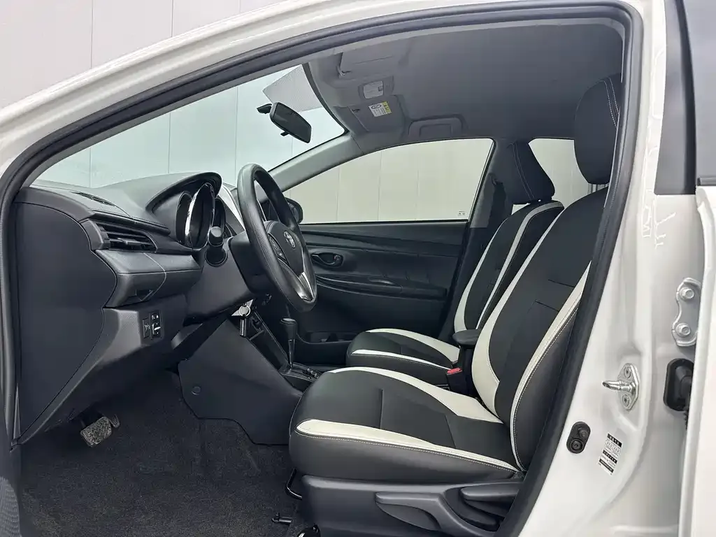 Toyota Yaris L 2022 из CN, фото 4