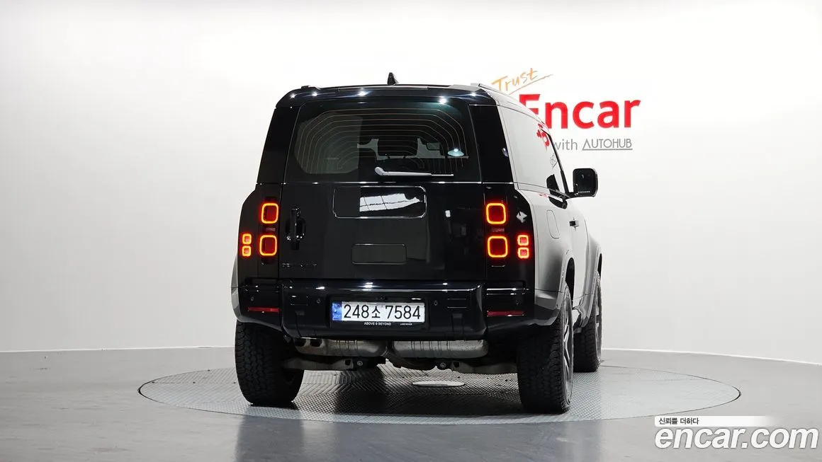 Land Rover Defender 2024 из KR, фото 3