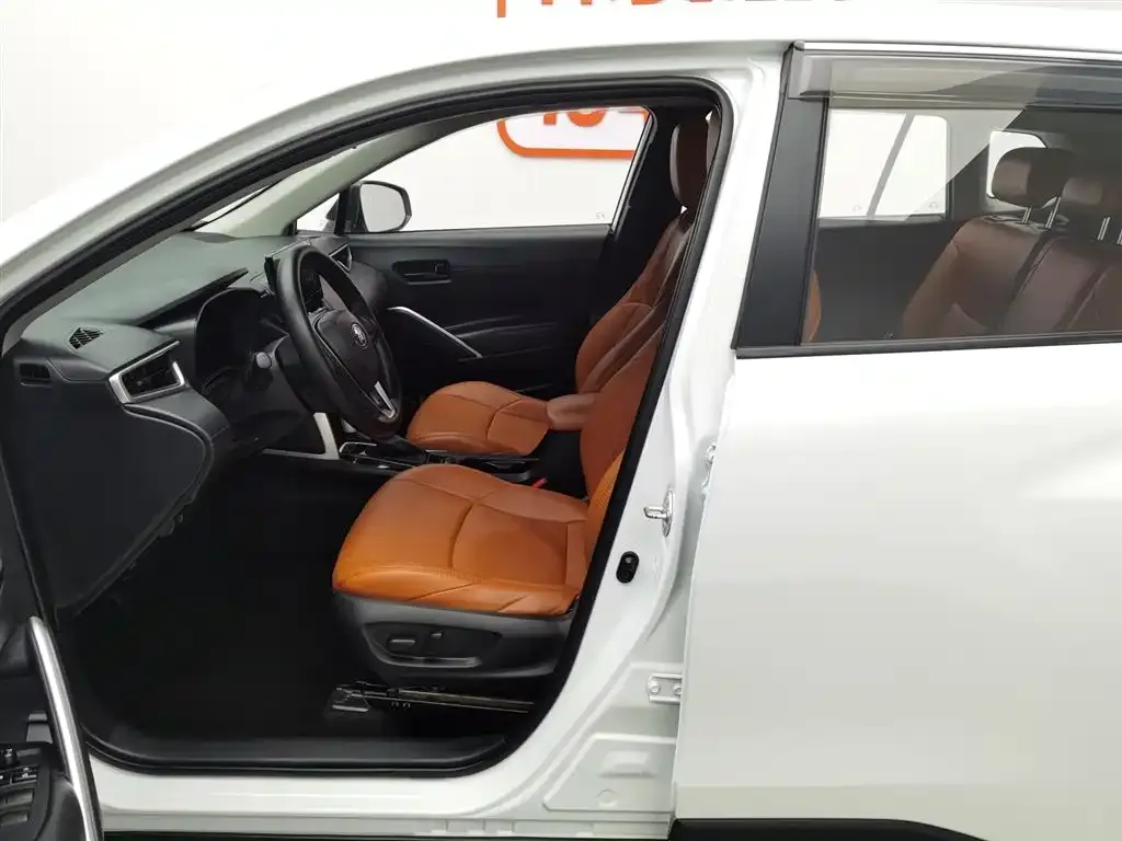 Toyota Frontlander 2023 из CN, фото 5