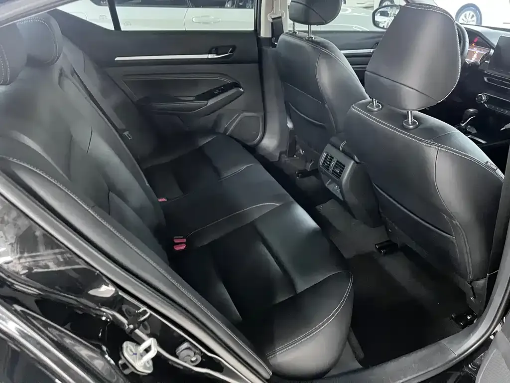 Nissan Teana 2024 из CN, фото 8