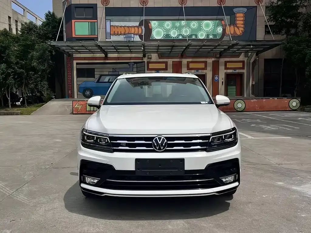 Volkswagen Tiguan L 2021 из CN, фото 3