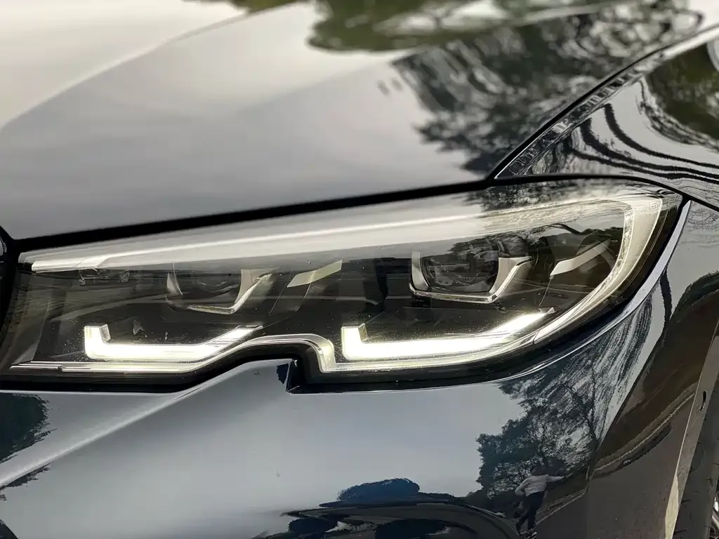 BMW 3 Series 2022 из CN, фото 10