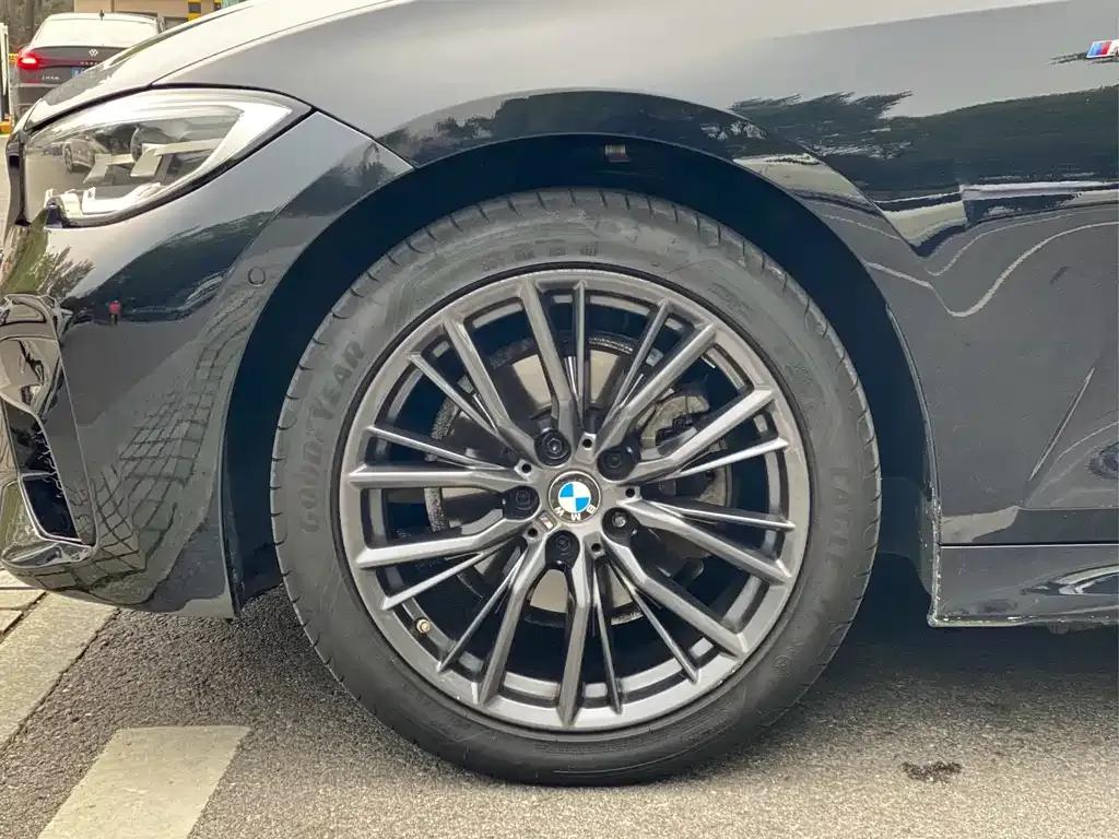BMW 3 Series 2022 из CN, фото 9