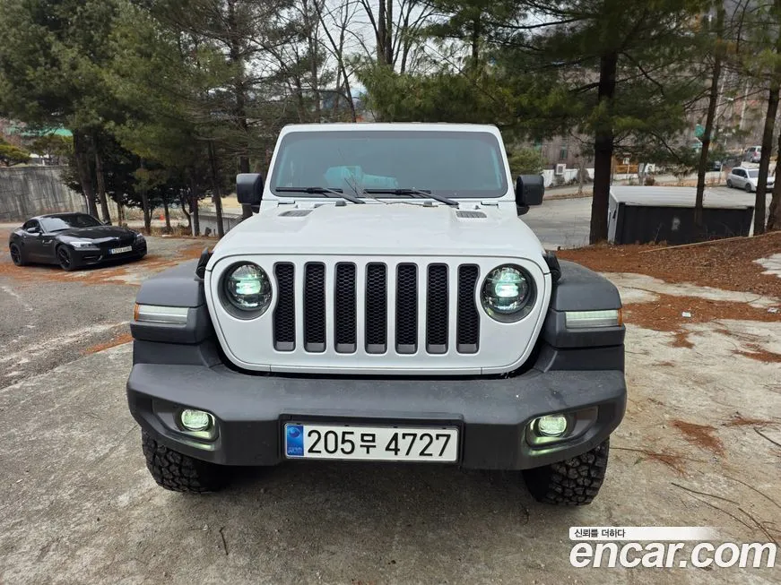Jeep Wrangler 2023 из KR, фото 2