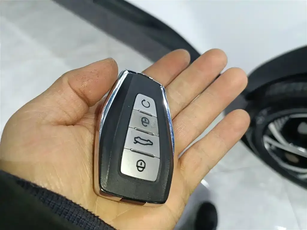 Geely Boyue 2023 из CN, фото 2