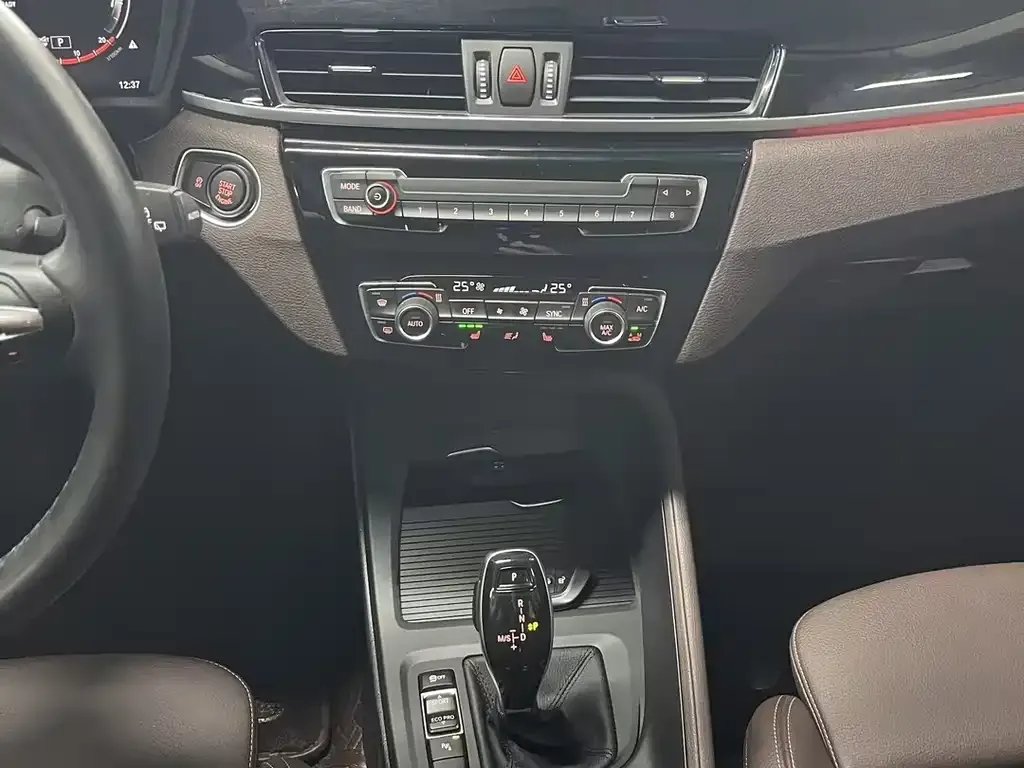BMW X1 2023 из CN, фото 8