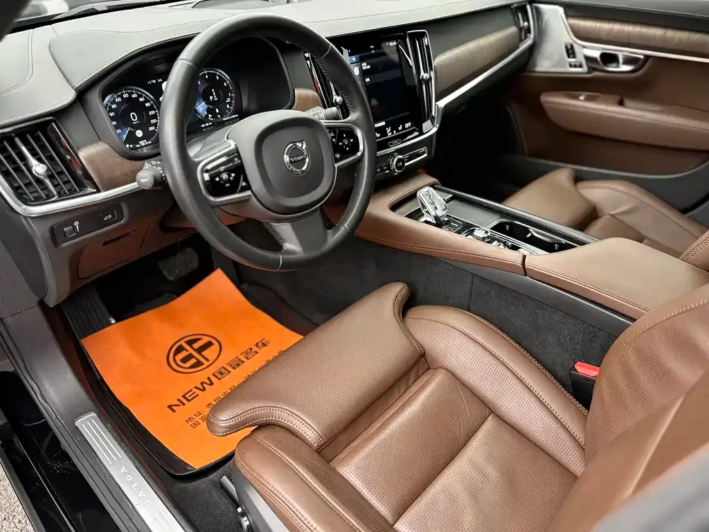 Volvo S90 — фото 9