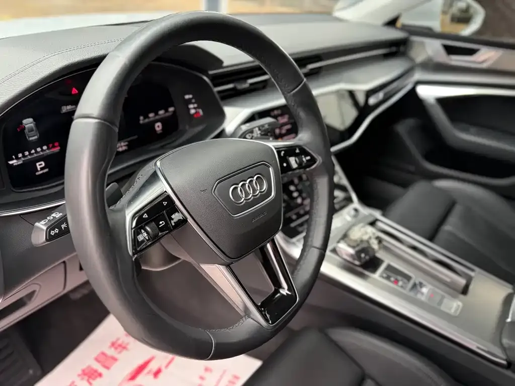 Audi A7 2023 из CN, фото 6