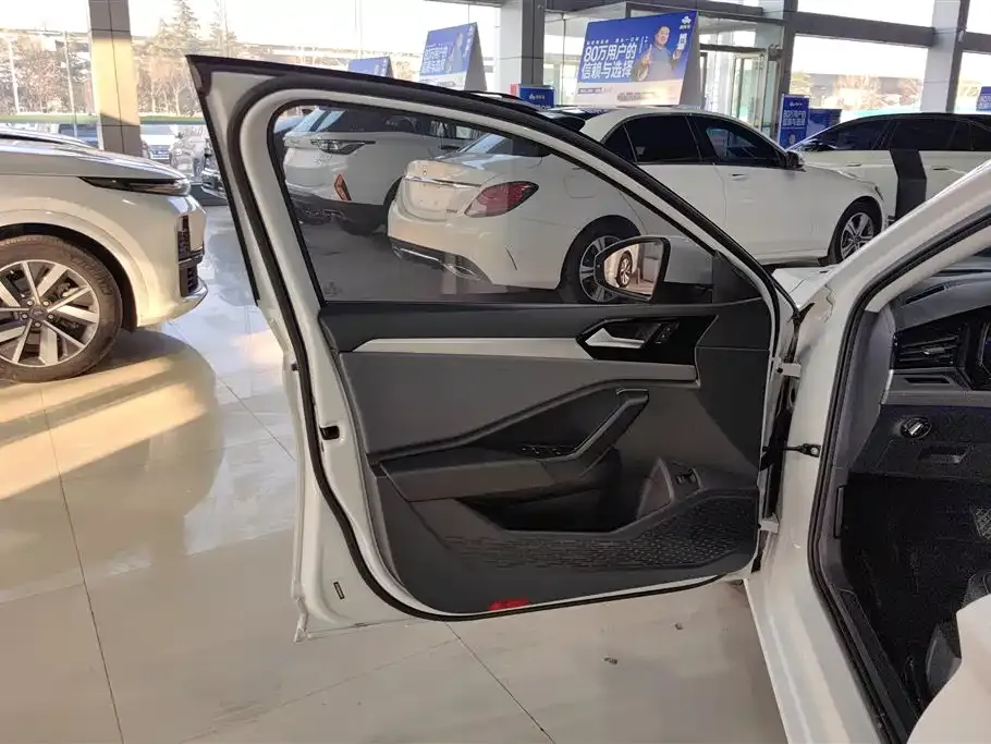 Volkswagen Sagitar 2021 из CN, фото 9