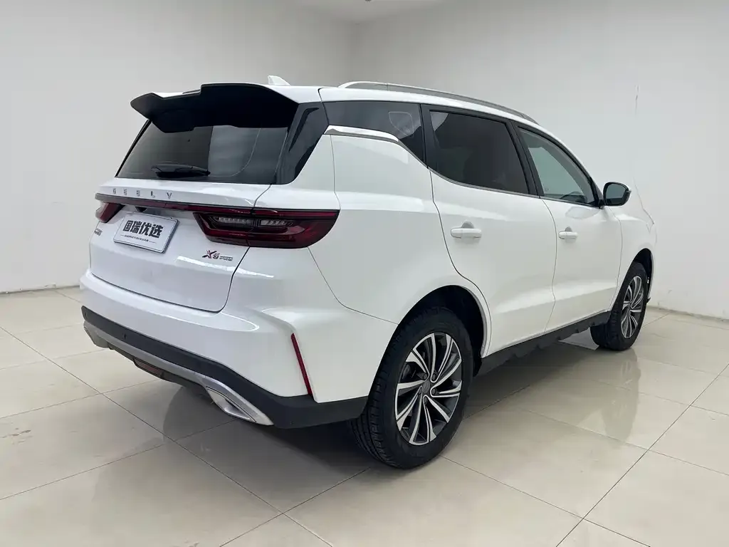 Geely Vision X6 — фото 6